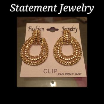 Image of GOLD KNOCK CLIP ON