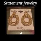 Image of GOLD KNOCK CLIP ON